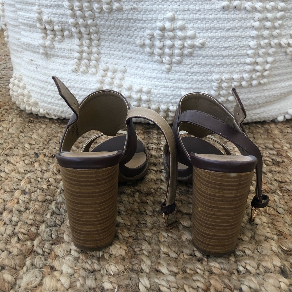 Brown and Gold Heels - Picture 3 of 6